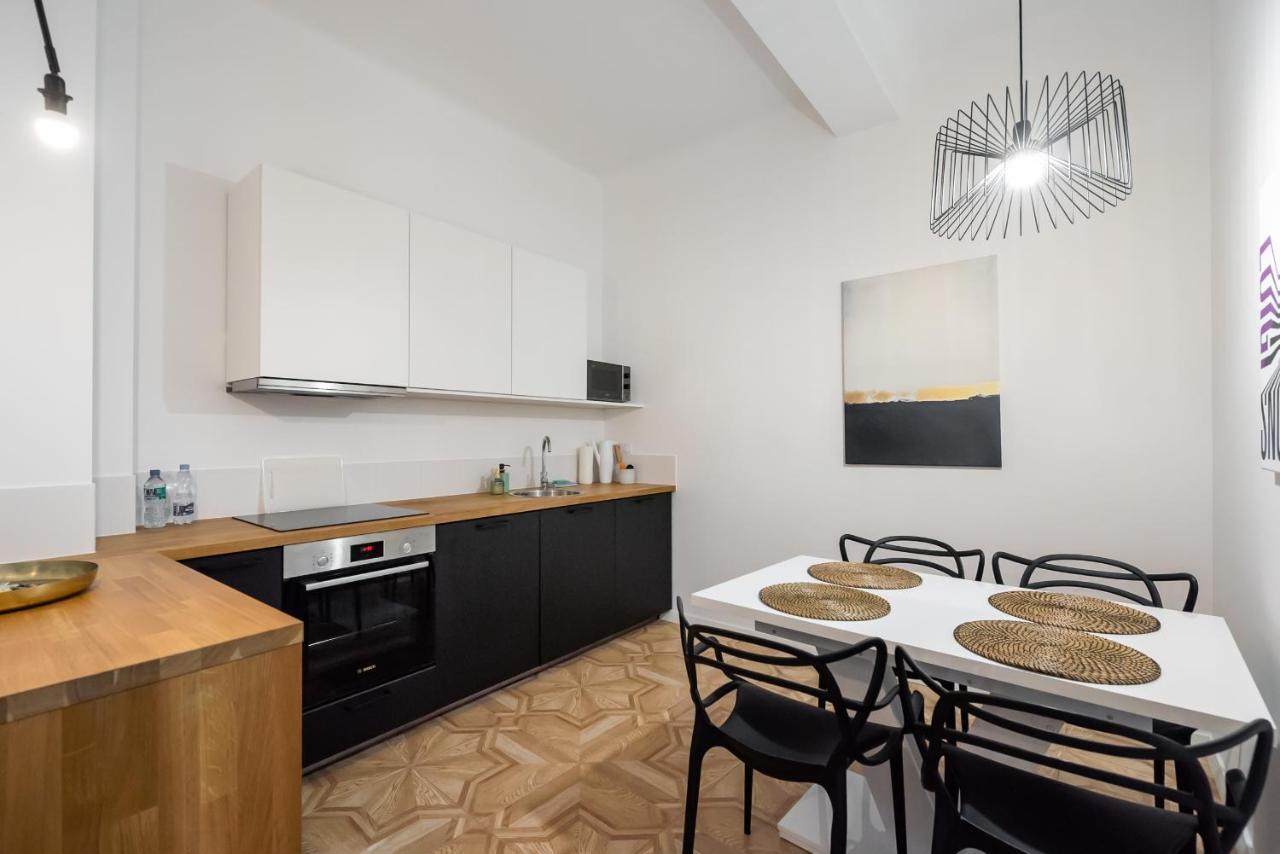 Old Town Basilisk Apartment Varsovie Extérieur photo